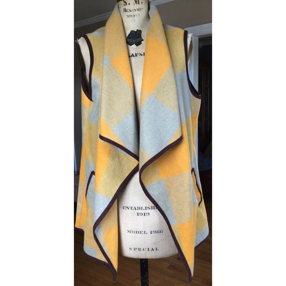 Love + Harmony Jackets & Blazers - Love + Harmony Plaid Wool Blend Open Vest L